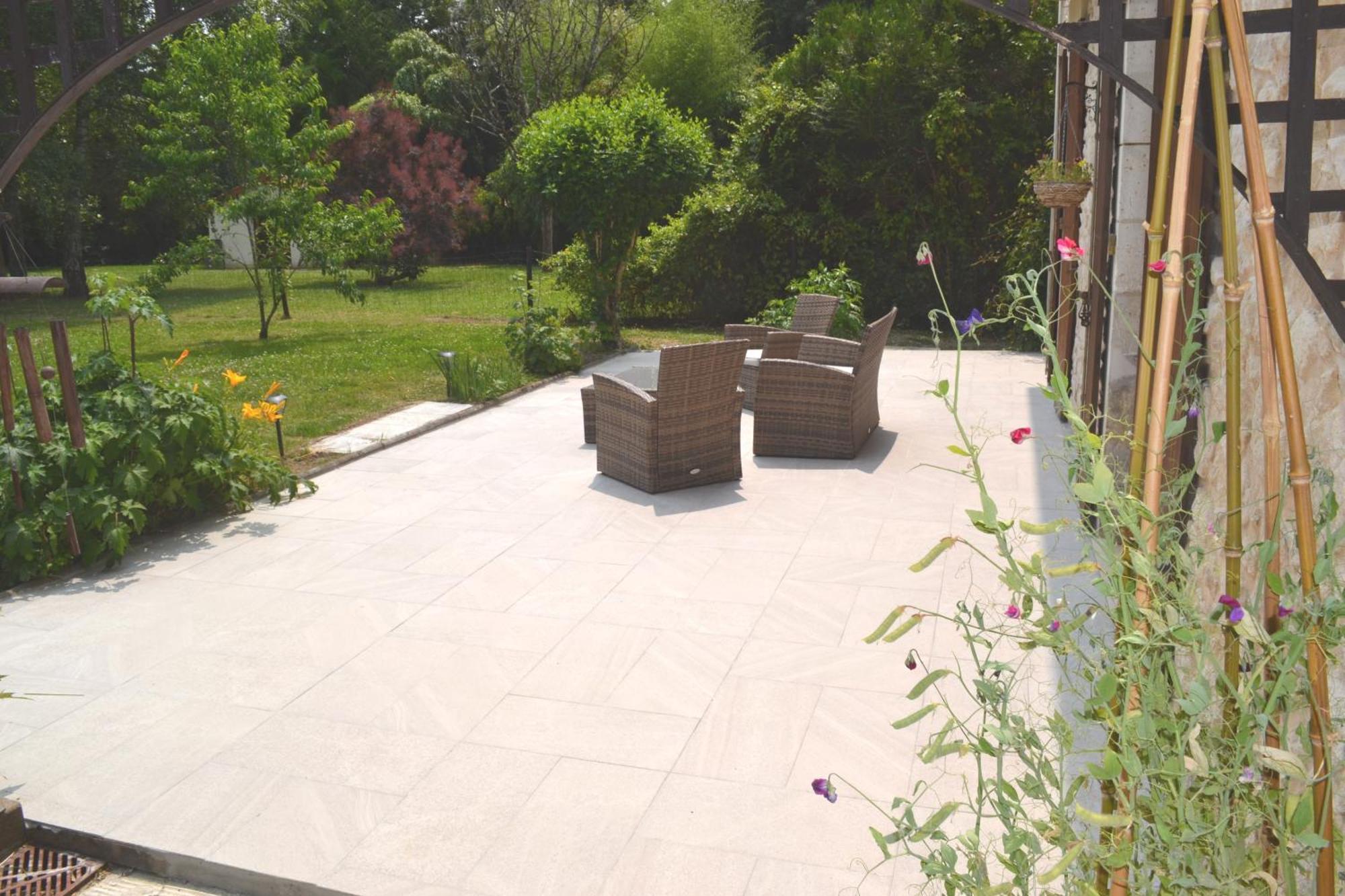 Les Bruyeres B&B Montbron Εξωτερικό φωτογραφία