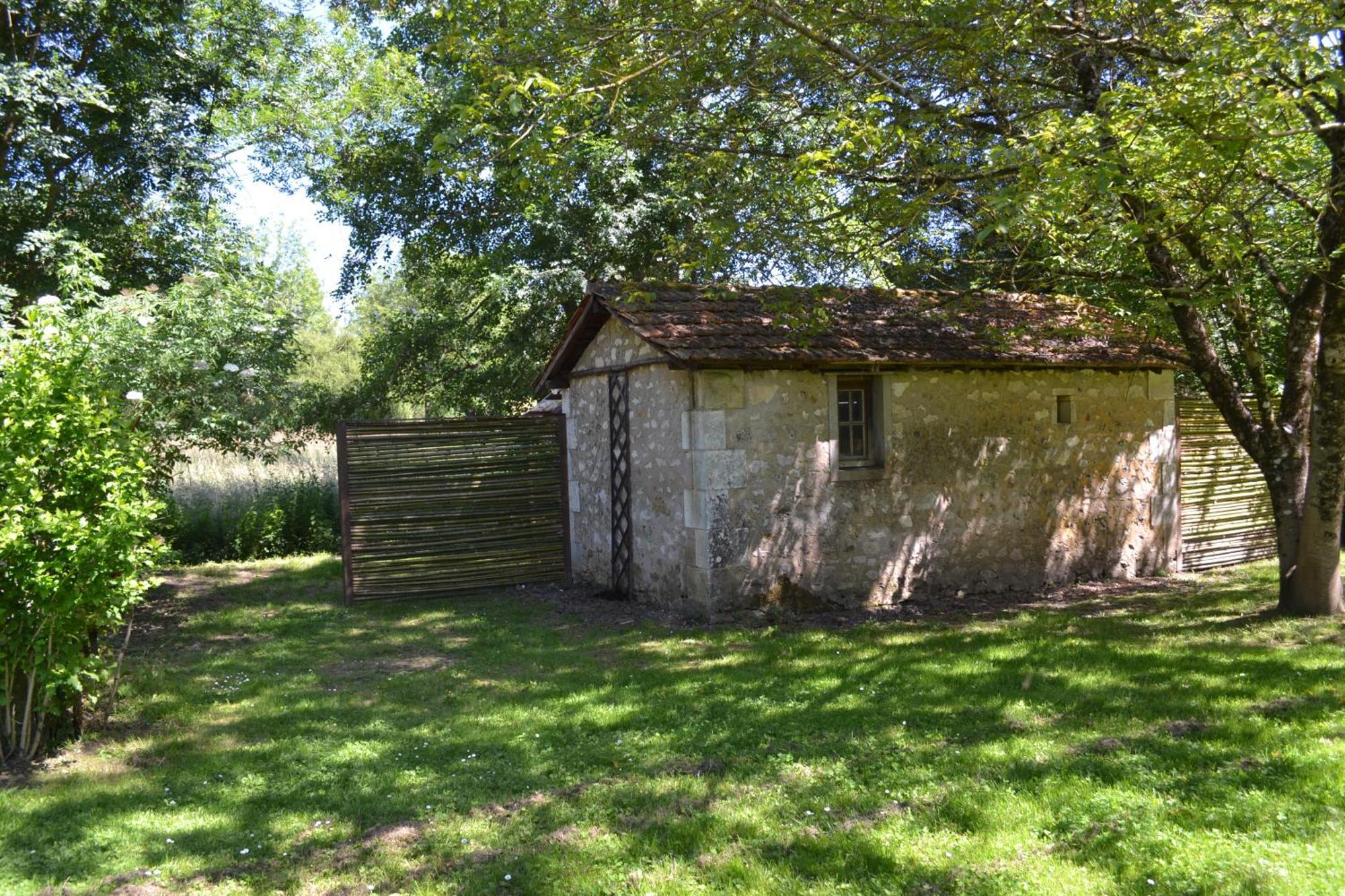 Les Bruyeres B&B Montbron Εξωτερικό φωτογραφία